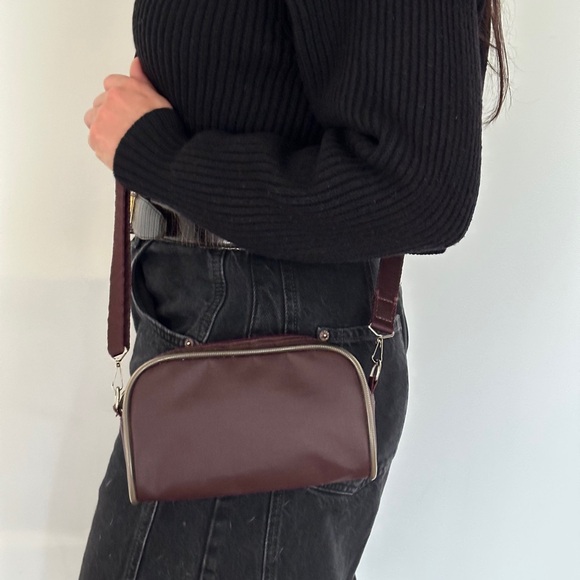 Vintage Mandarina Duck Cross Body Bag 🦆 - Picture 1 of 10